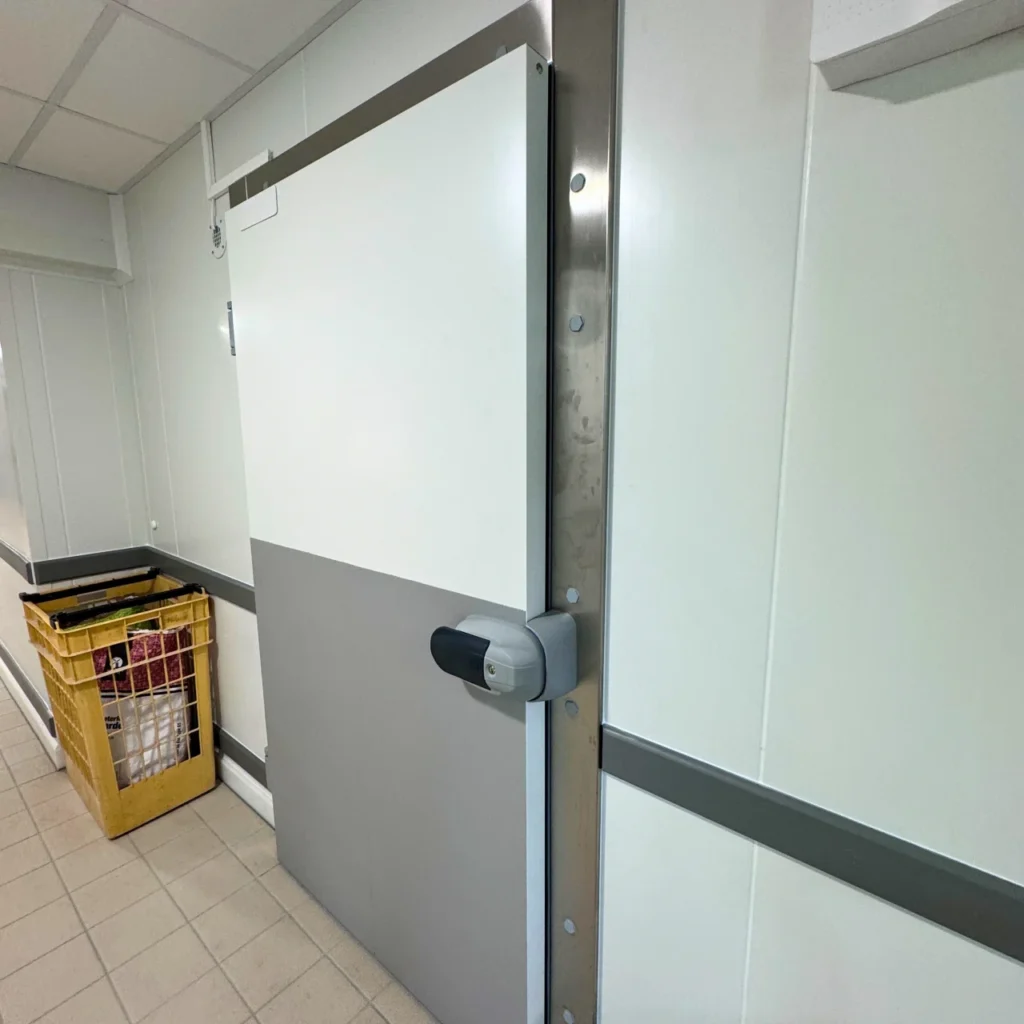 Porte isotherme installée ISOSELL