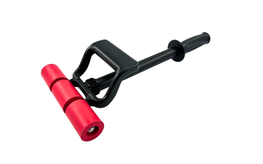 Outil de marouflage à rouleaux pour collage uniforme des plaques de rénovation murales. Maroufleur ISOSELL