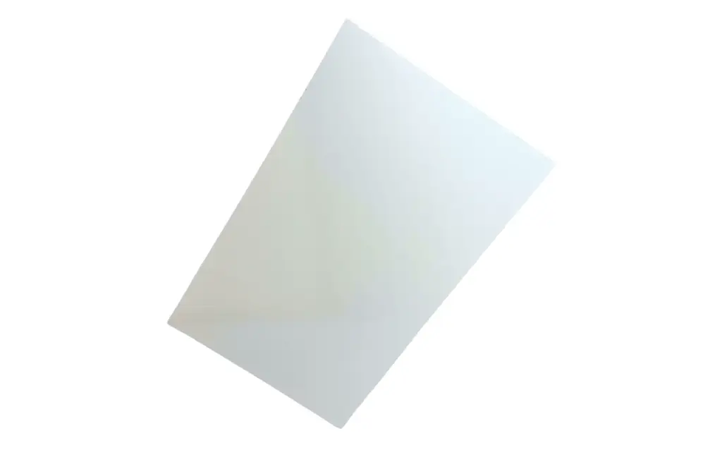 Plaque PVC HACCP ISOSELL pour murs et plafonds – surface lisse et brillante conforme CE 1935/2004 et HACCP – idéale pour cuisines professionnelles et laboratoires – isosell-pro.com