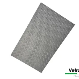 Plaque peau polyester antidérapante distribuée par ISOSELL, surface gelcoat PRV/GRP