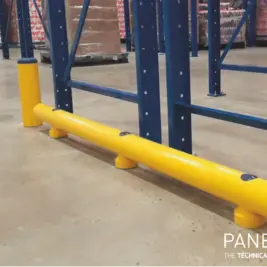 Barrière de protection antichoc industrielle PCK Panelchok distribuée par ISOSELL pour protéger les racks et zones de stockage exposées aux chariots